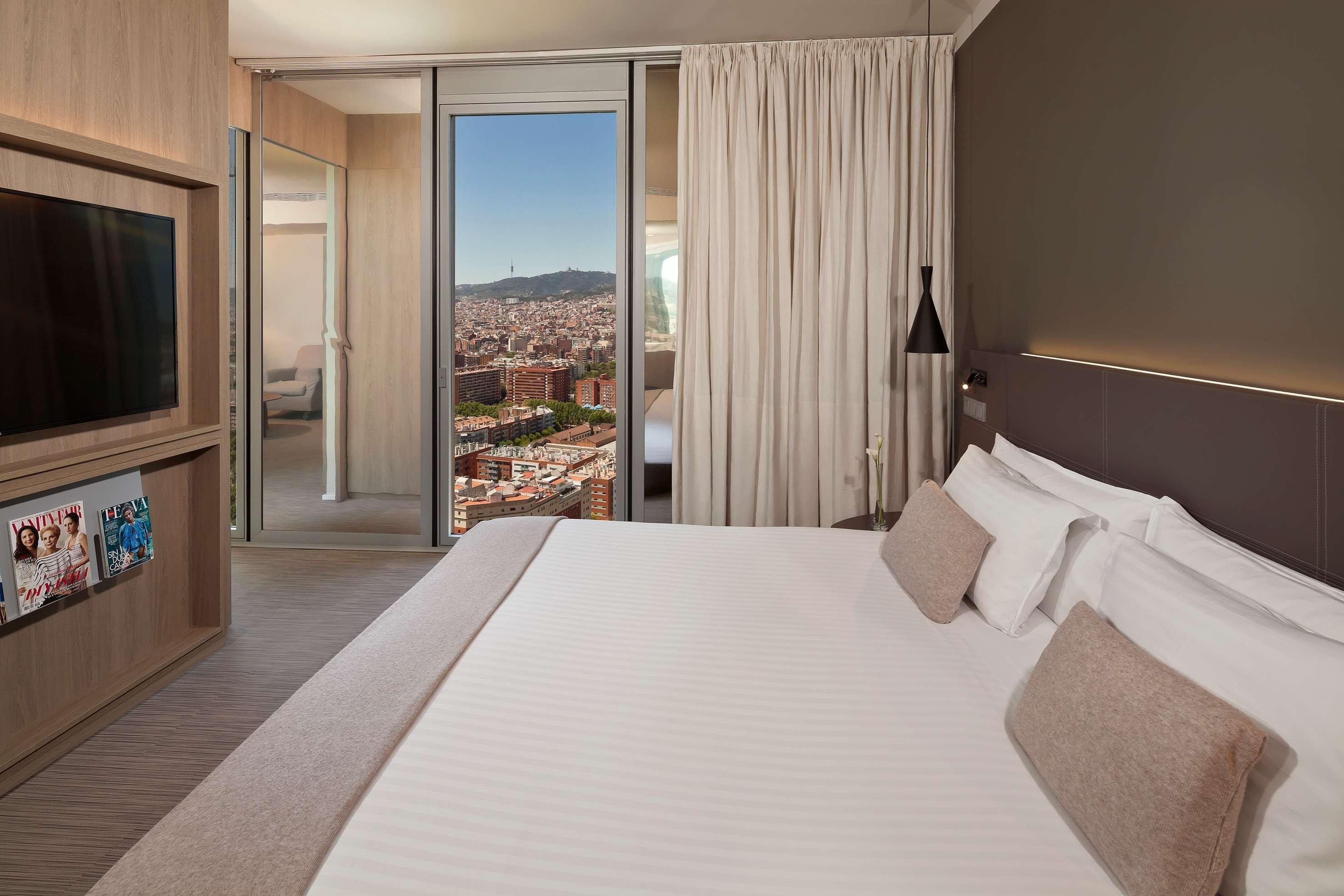 Hotel The Level At Melia Barcelona Sky Esterno foto